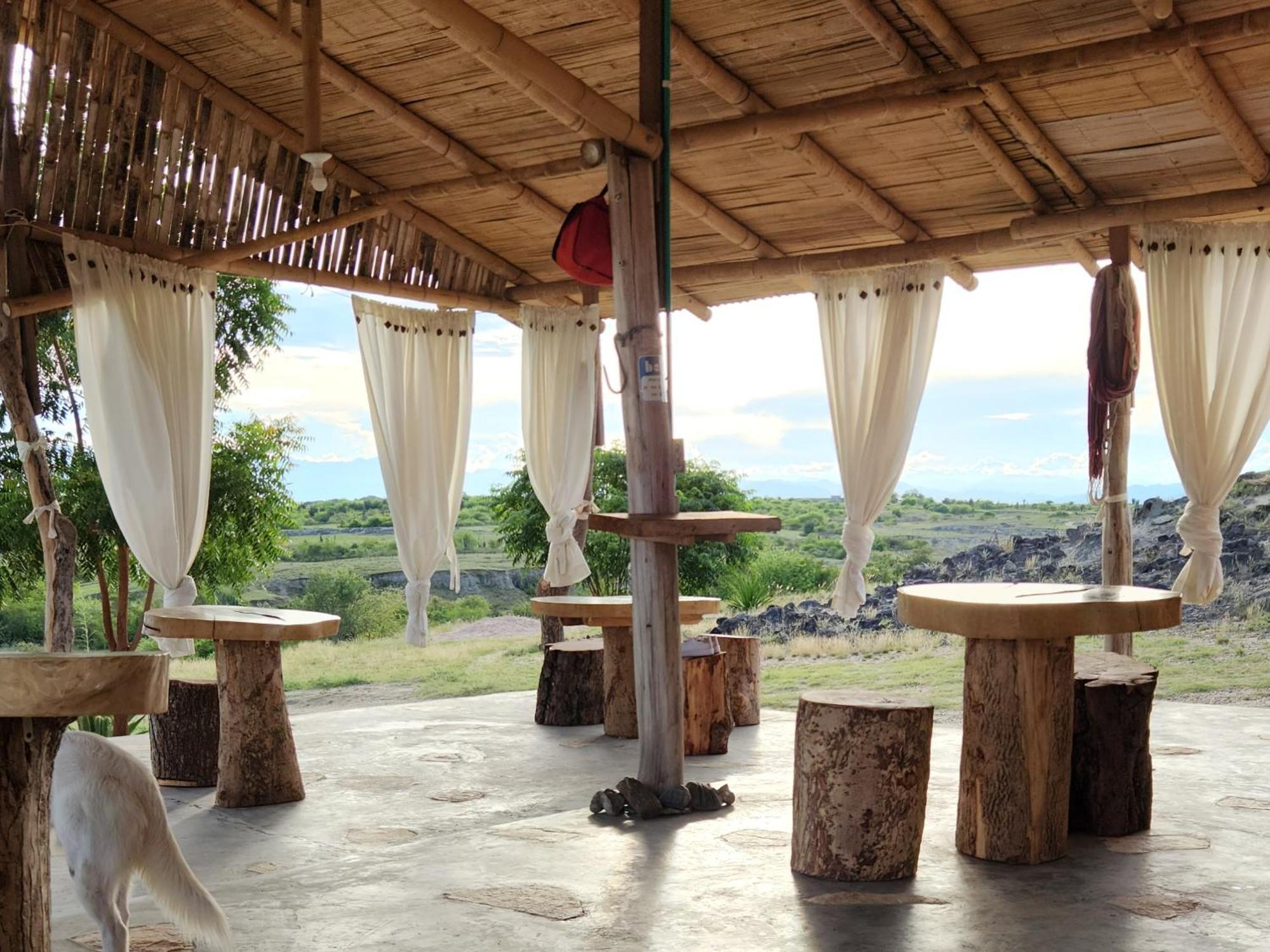 Mana Star Lounge Villavieja